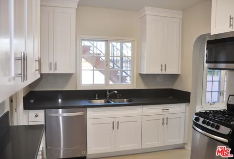 $3,650 | 1611 Ellsmere Avenue, Los Angeles, CA 90019