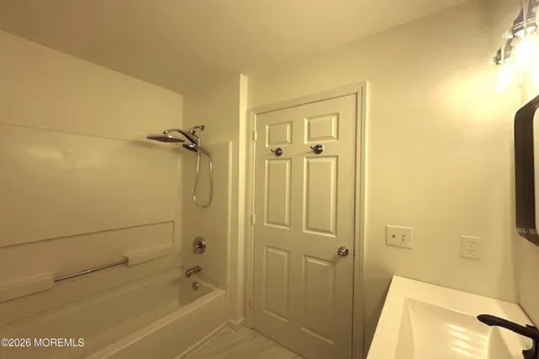 $3,300 | 171 Dorado Beach Court, Howell, NJ 07731