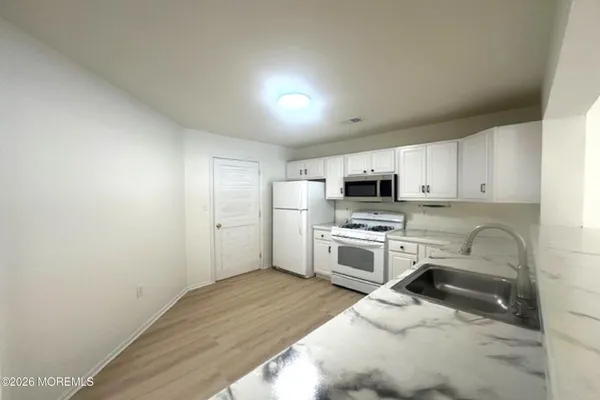 $3,300 | 171 Dorado Beach Court, Howell, NJ 07731