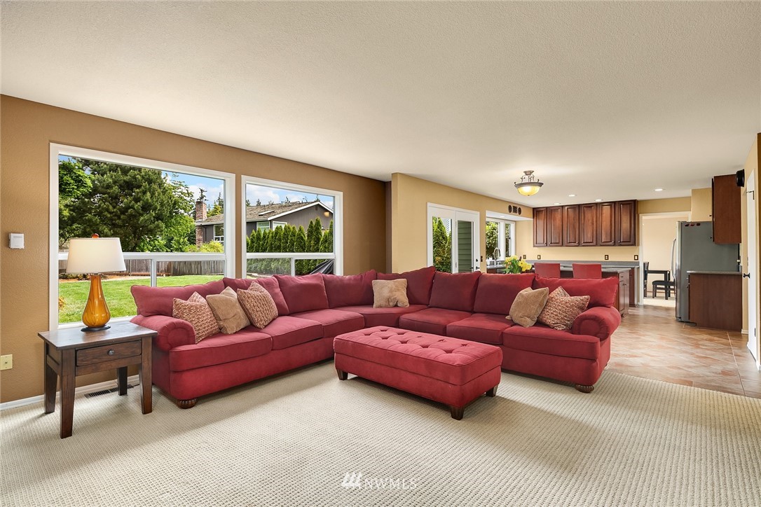 924 Goat Trail Loop Road Mukilteo, WA 98275 - Photo 15 of 39