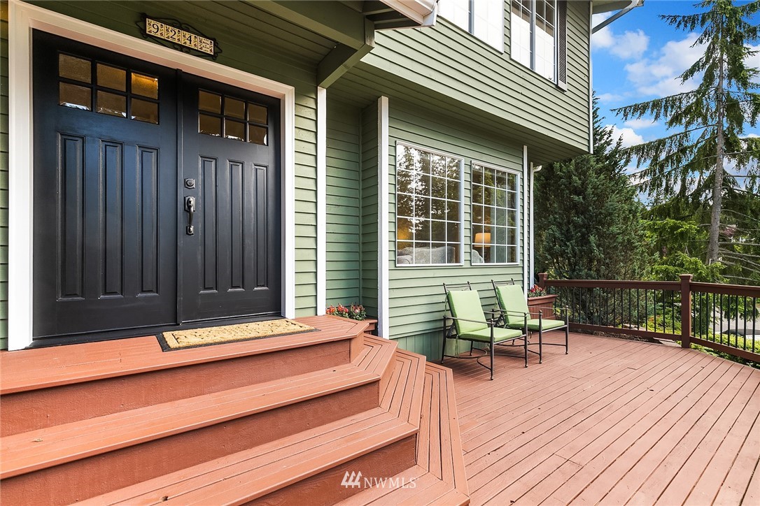 924 Goat Trail Loop Road Mukilteo, WA 98275 - Photo 3 of 39