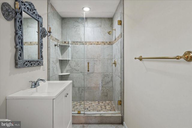 $915,000 | 8503 Cyrus Place, Alexandria, VA 22308