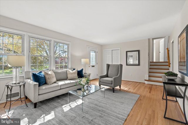 $915,000 | 8503 Cyrus Place, Alexandria, VA 22308