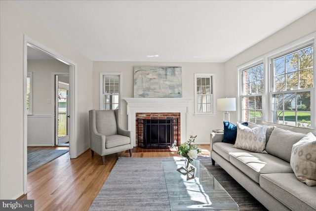 $915,000 | 8503 Cyrus Place, Alexandria, VA 22308