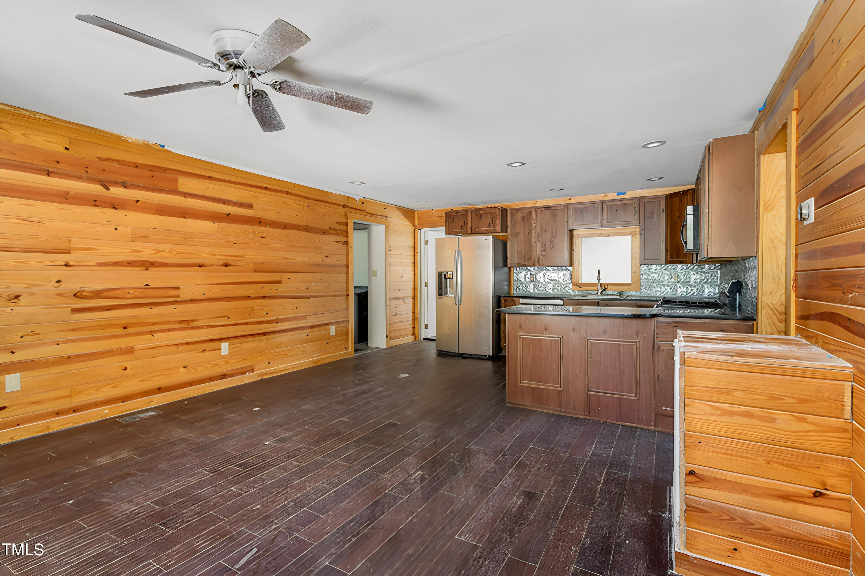 459 Ivey Road Benson, NC 27504 - Photo 4 of 30 kitchen