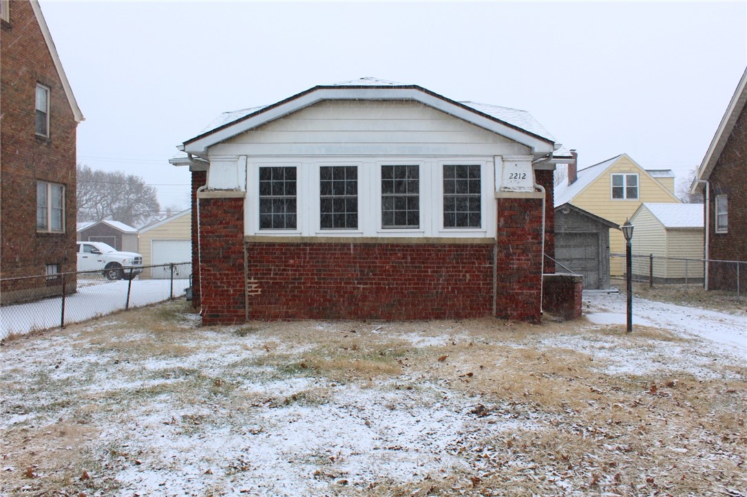 2212 North Main Street Decatur, IL 62526 - Photo 1 of 16