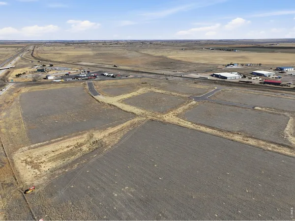 a sign on the wall next to a building