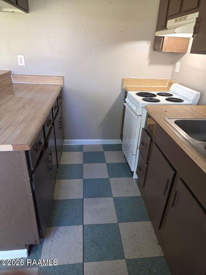 118 Marigny Circle, Unit A Duson, LA 70529 - Photo 3 of 7 118marigny_3