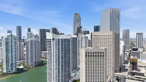 $635,000 | 325 South Biscayne Boulevard, Unit 4022, Miami, FL 33131