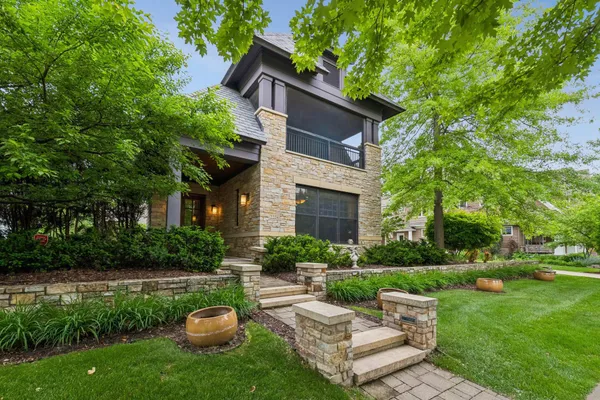 $1,850,000 | 2224 Portico Green, Wayzata, MN 55391