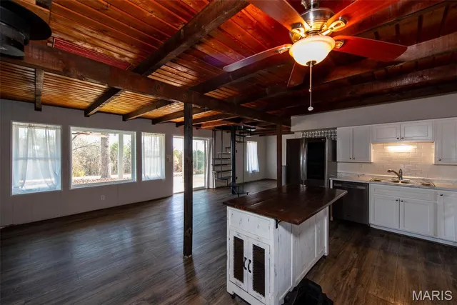 $189,900 | 234 South Melody Drive, Leslie, MO 63056