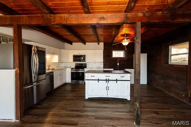 $189,900 | 234 South Melody Drive, Leslie, MO 63056