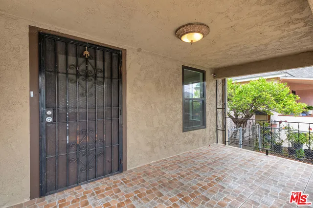 $1,250,000 | 1492 West 28th Street, Los Angeles, CA 90007