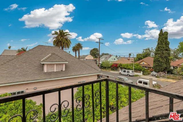 $1,250,000 | 1492 West 28th Street, Los Angeles, CA 90007