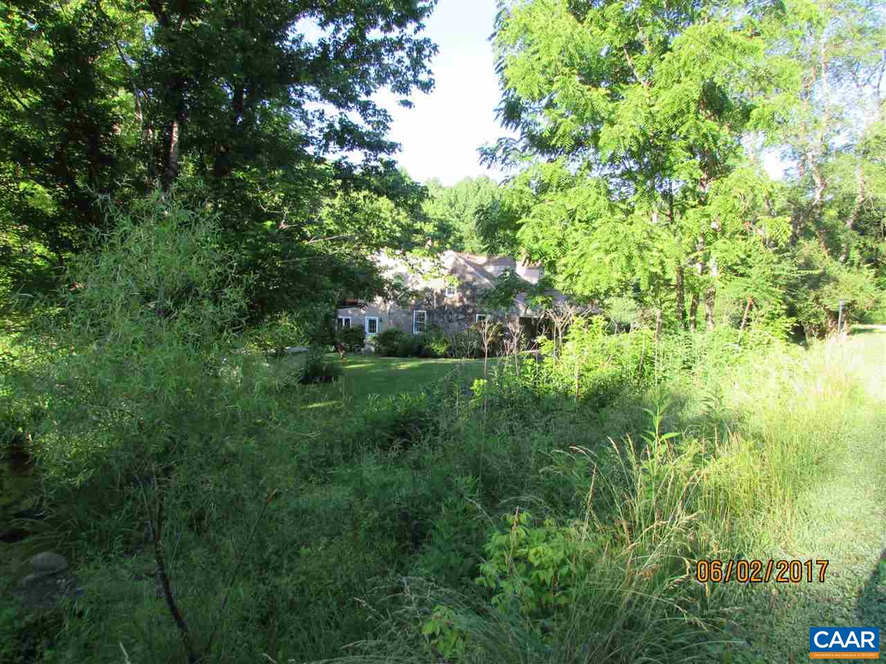 668 Peters Hollow Road Monroe, VA 24574 - Photo 21 of 50 a view of a lush green space
