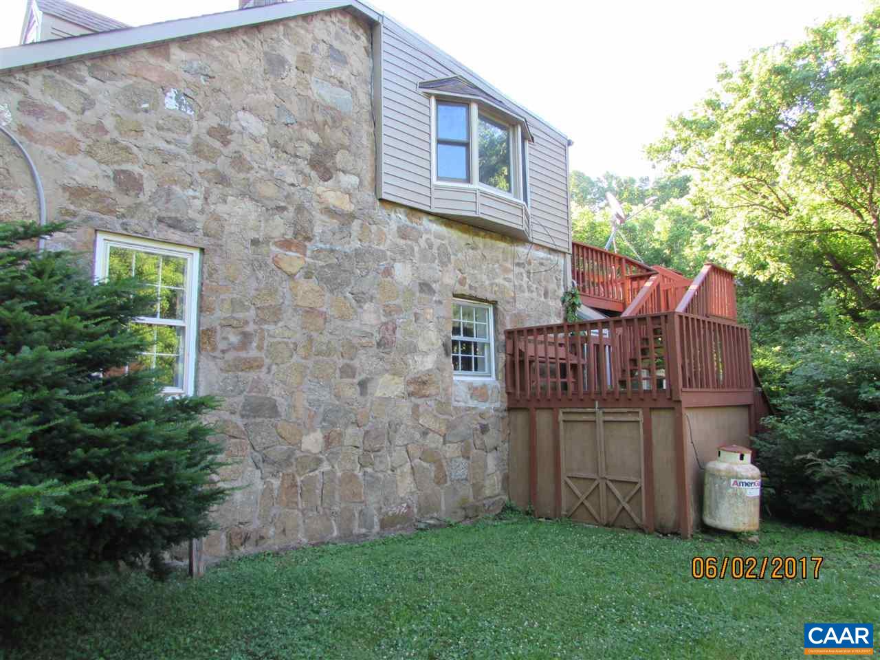 668 Peters Hollow Road Monroe, VA 24574 - Photo 26 of 50 a view of front of house with yard