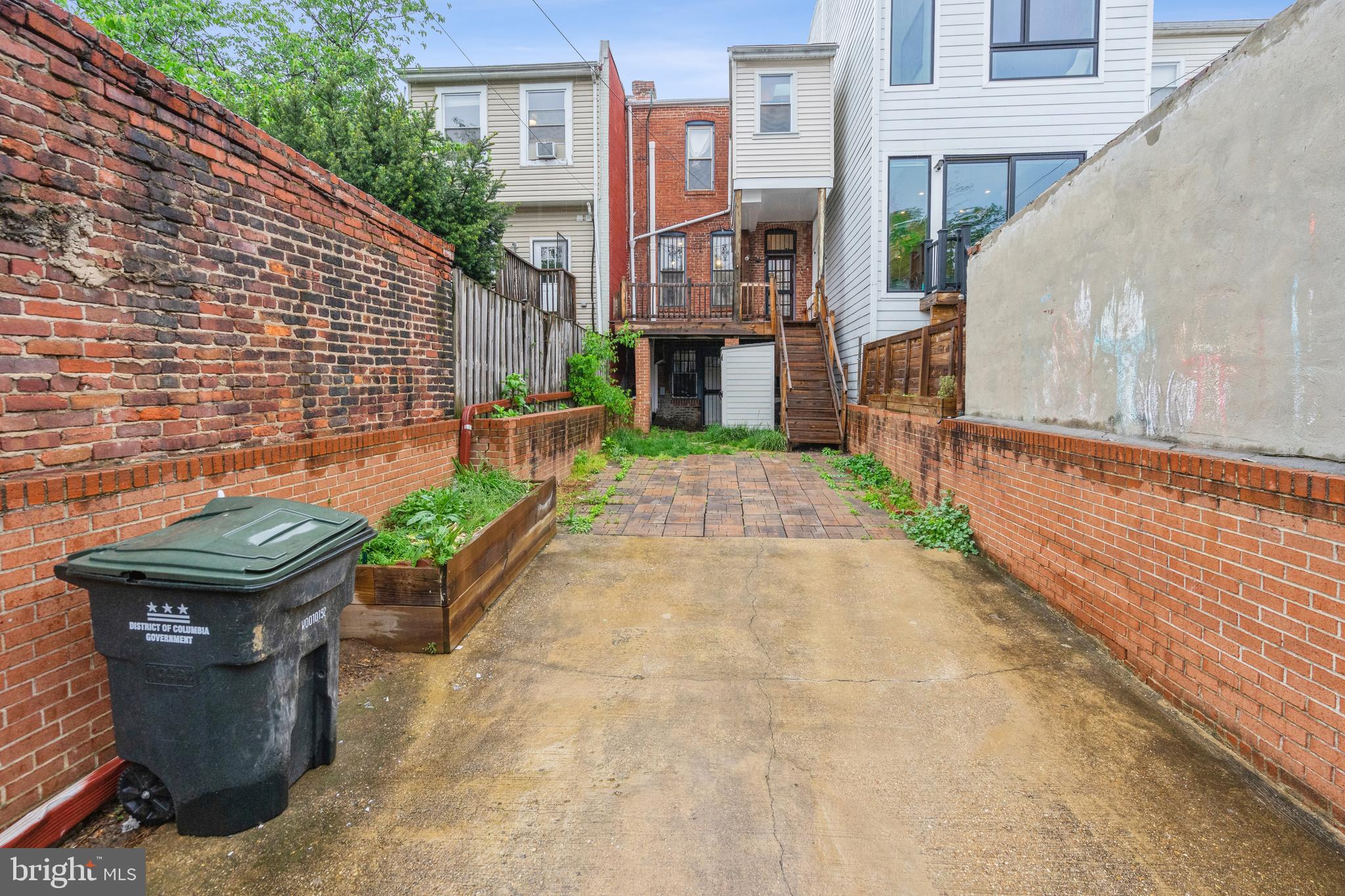 48 R Street Northwest Washington, DC 20001 - Photo 22 of 24 Backyard/ Parking