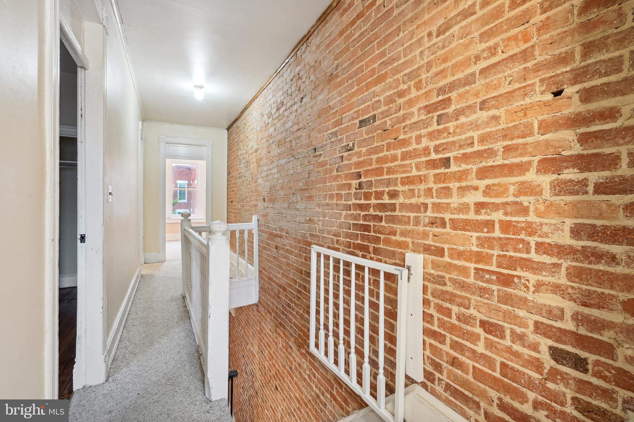 48 R Street Northwest Washington, DC 20001 - Photo 10 of 24 Upstairs hallway