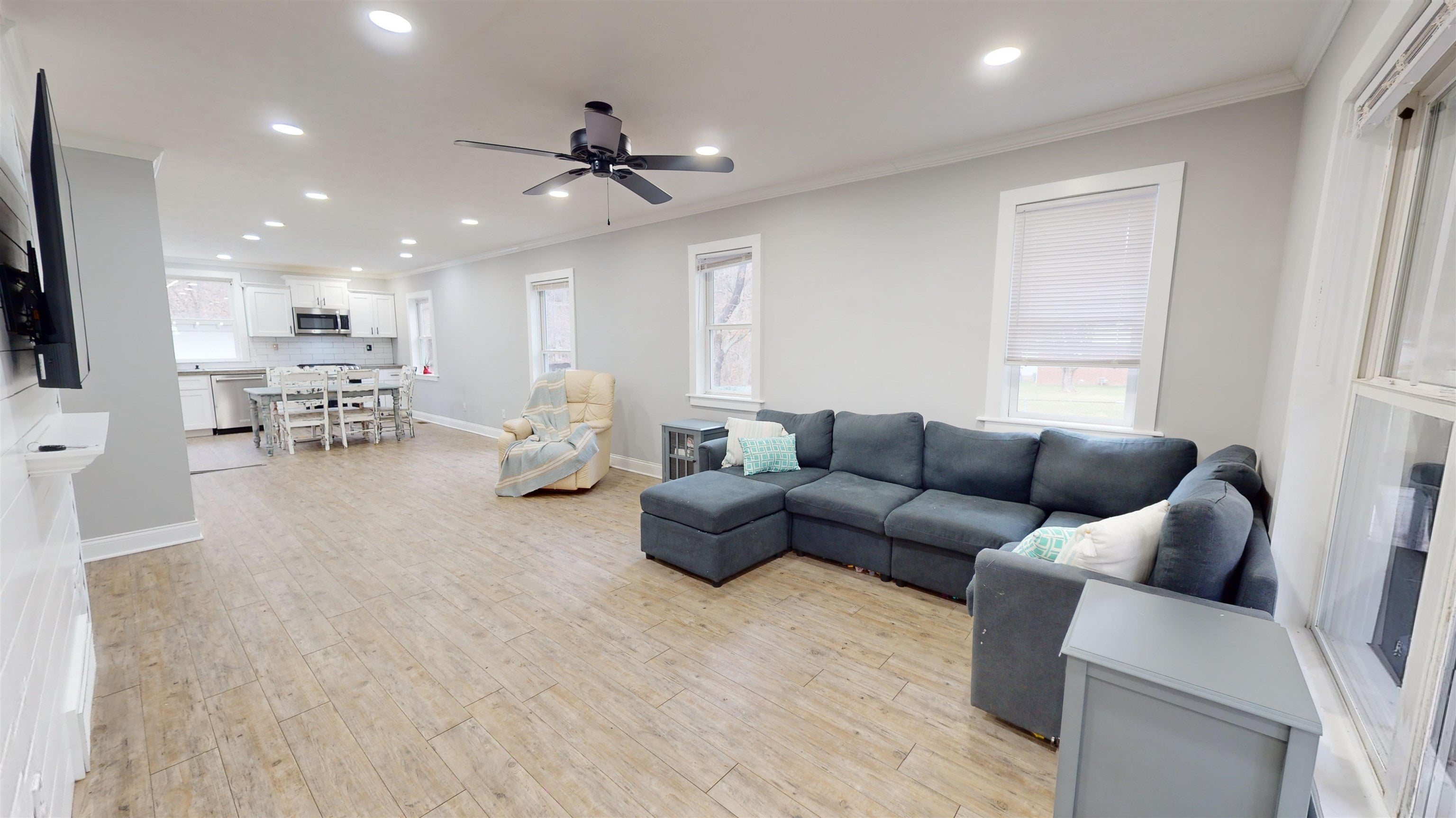 3840 Grapevine Road Huntington, WV 25701 - Photo 2 of 25 Gallery Image 2
