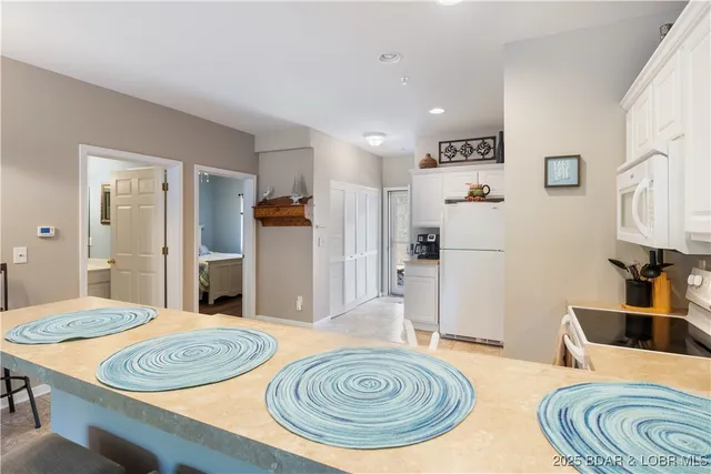 $245,000 | 464 Cedar Heights Drive, Unit 1B, Camdenton, MO 65020