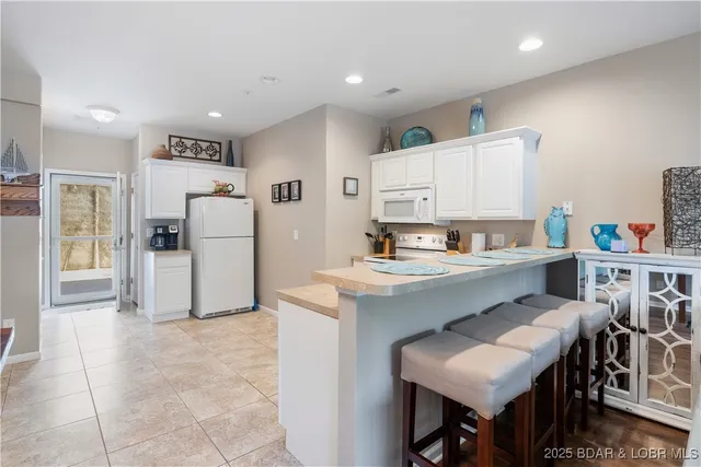 $245,000 | 464 Cedar Heights Drive, Unit 1B, Camdenton, MO 65020