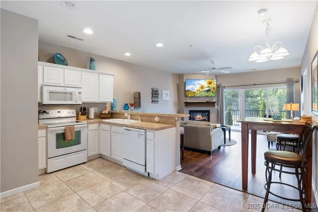 $245,000 | 464 Cedar Heights Drive, Unit 1B, Camdenton, MO 65020