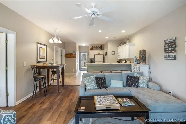 $245,000 | 464 Cedar Heights Drive, Unit 1B, Camdenton, MO 65020