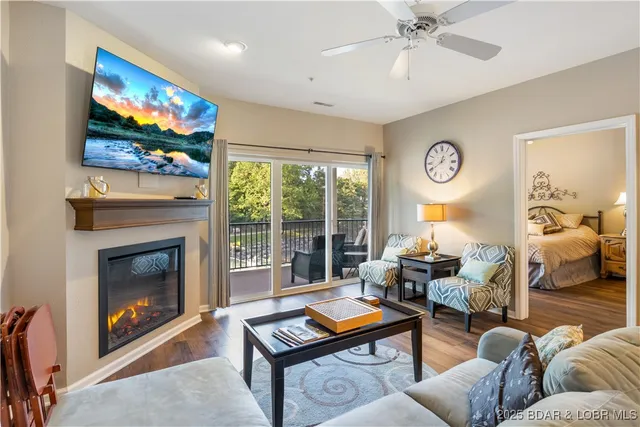 $245,000 | 464 Cedar Heights Drive, Unit 1B, Camdenton, MO 65020