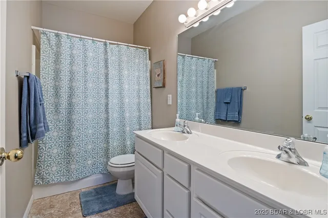 $245,000 | 464 Cedar Heights Drive, Unit 1B, Camdenton, MO 65020