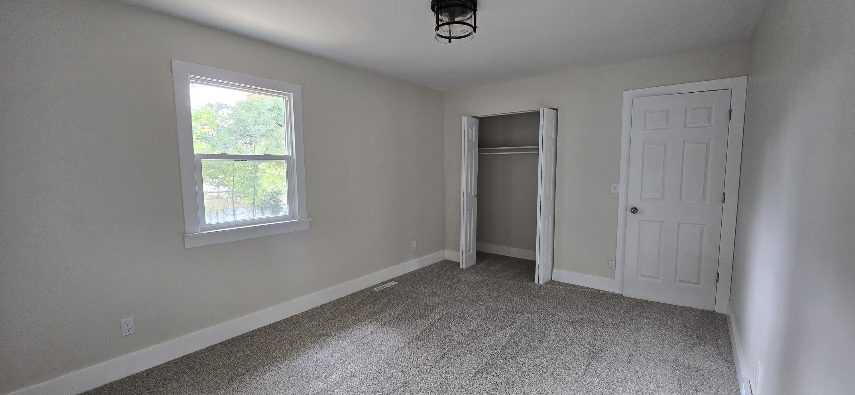 1449 Leonard Avenue Muskegon, MI 49442 - Photo 14 of 25 Bedroom1