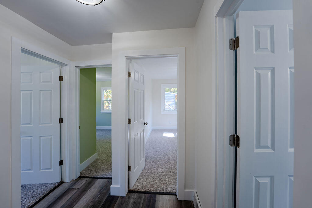 1449 Leonard Avenue Muskegon, MI 49442 - Photo 24 of 25 hallway up