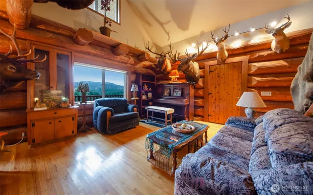 $1,900,000 | 201 Jylha Road, Rochester, WA 98579