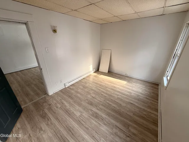 $1,200 | 54 Arch Street, Unit UP, Amsterdam, NY 12010