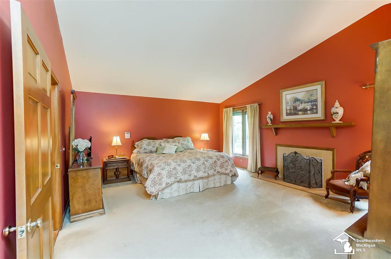 400 East Hurd Road Monroe, MI 48162 - Photo 34 of 99 50078211-33.JPG