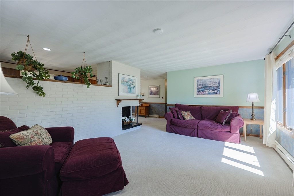 18 Paxton Road Framingham, MA 01701 - Photo 5 of 37 a living room with furniture