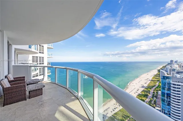$9,000 | 6365 Collins Avenue, Unit 4106, Miami Beach, FL 33141