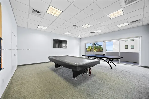 $9,000 | 6365 Collins Avenue, Unit 4106, Miami Beach, FL 33141