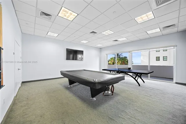 $9,000 | 6365 Collins Avenue, Unit 4106, Miami Beach, FL 33141