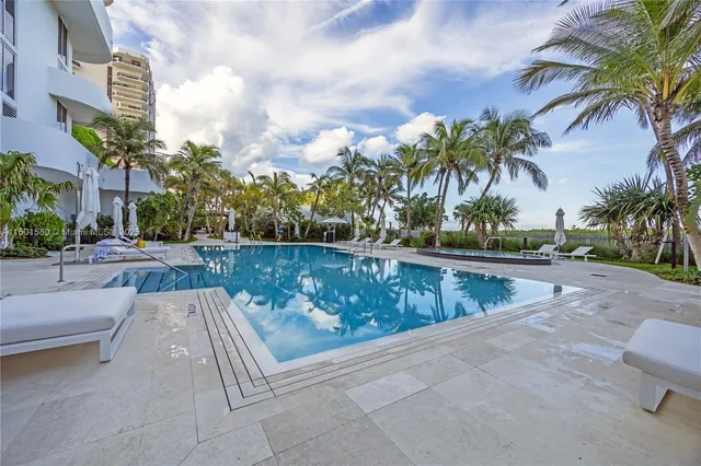 $9,000 | 6365 Collins Avenue, Unit 4106, Miami Beach, FL 33141