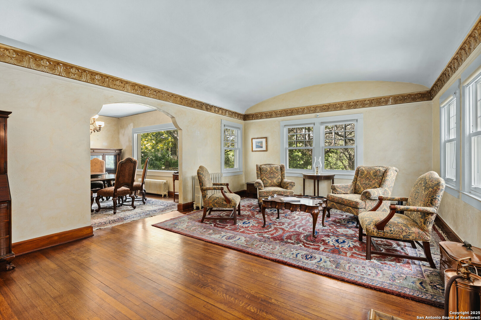 5351 Fredericksburg Road San Antonio, TX 78229 - Photo 15 of 50 a living room with furniture and wooden floor