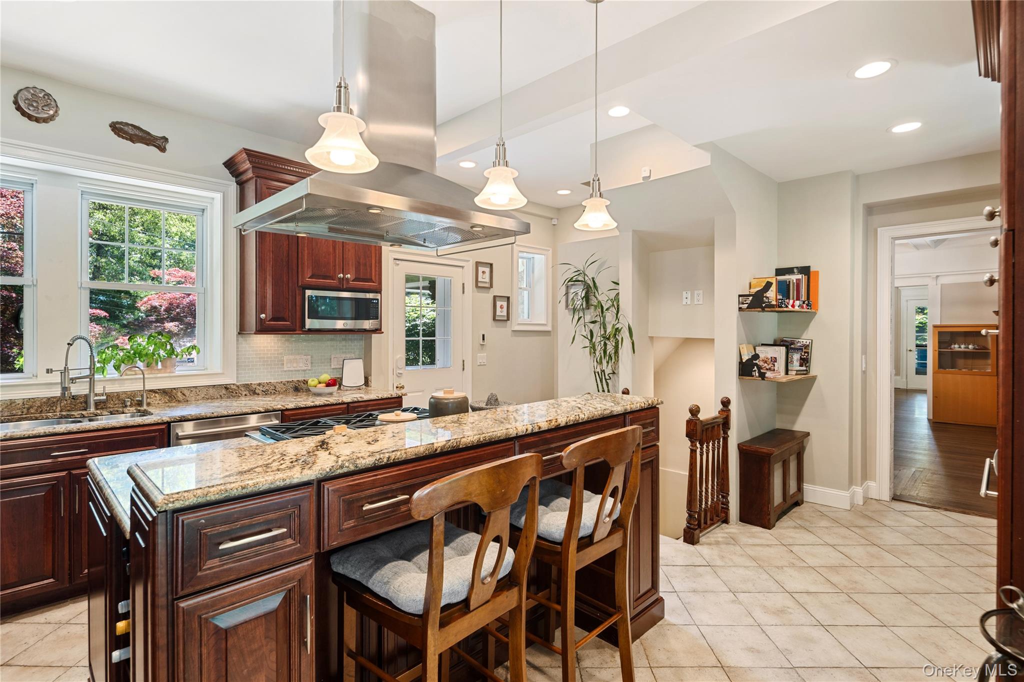 13 Chadwick Road White Plains, NY 10604 - Photo 17 of 50