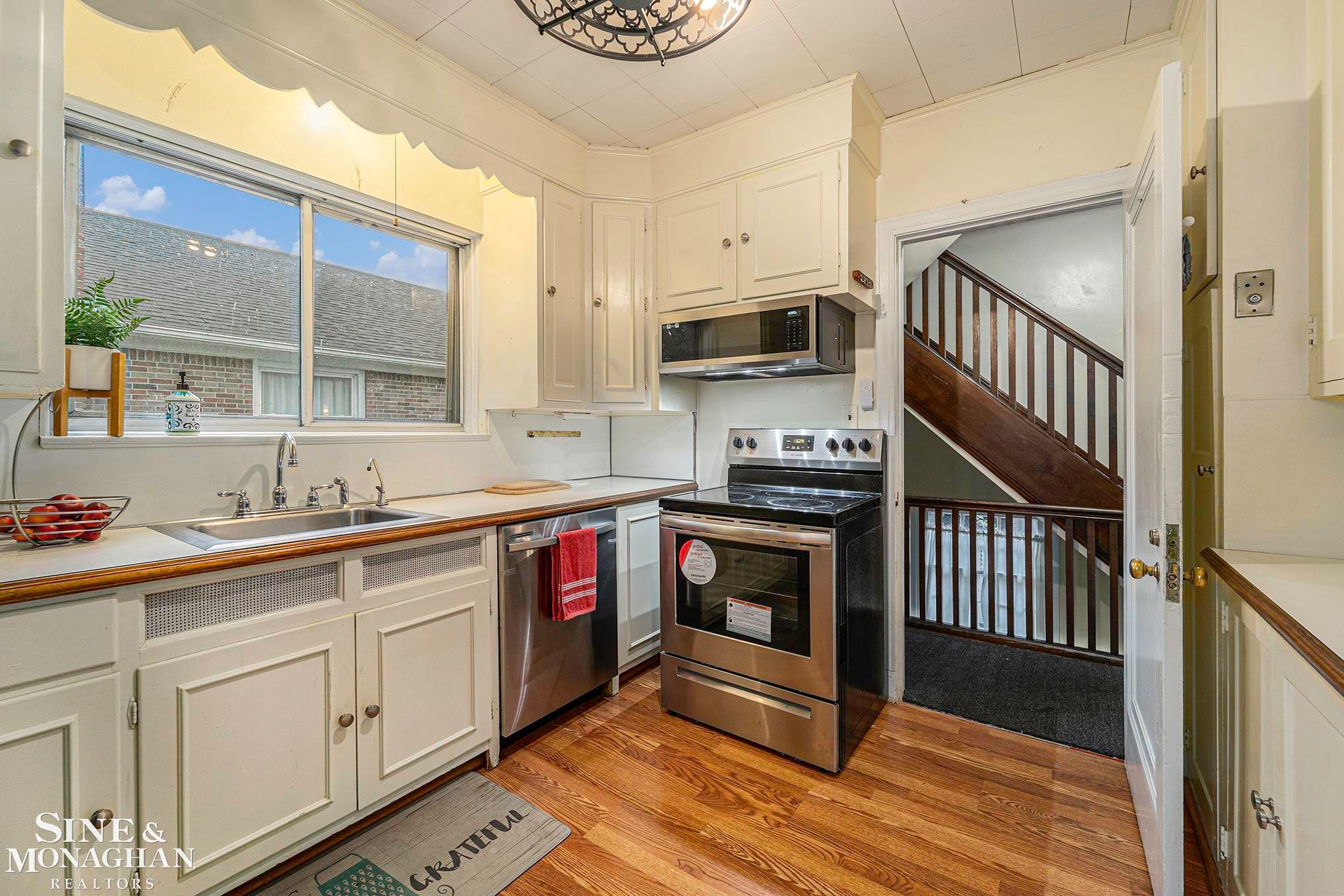 720 Trombley Road, Unit SECOND Grosse Pointe Park, MI 48230 - Photo 30 of 32 Gallery Image 30