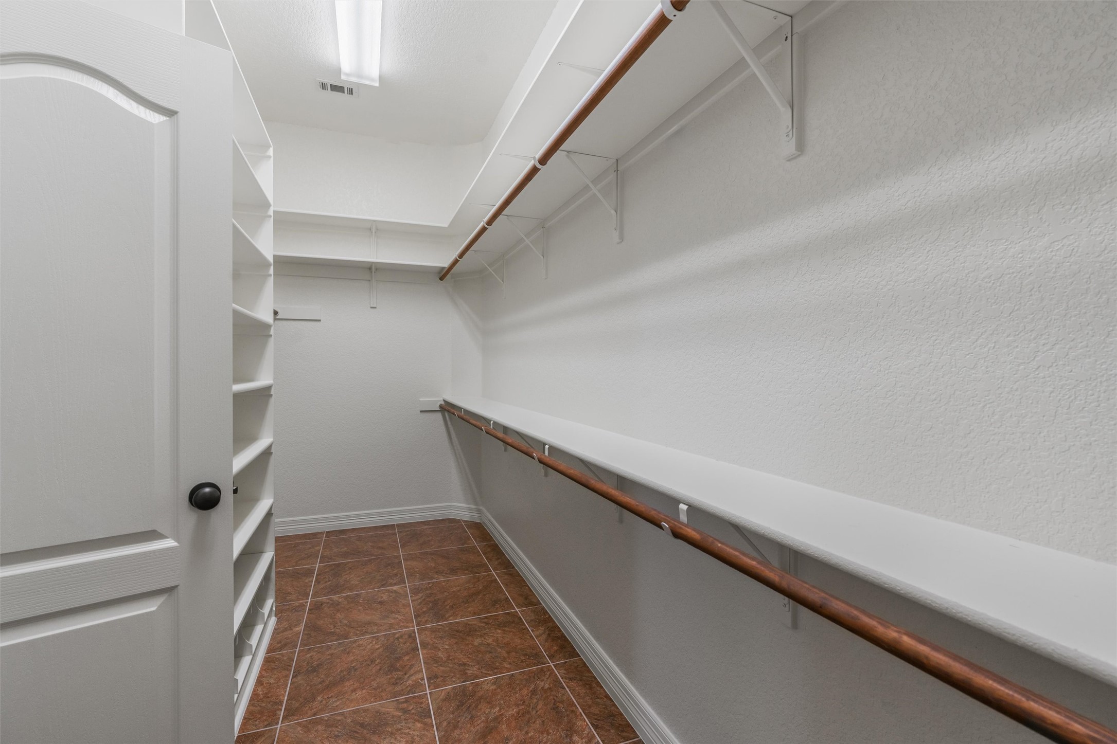 8006 Ridgeway Court Nolanville, TX 76559 - Photo 27 of 40 View of walk in closet in primary bedroom.