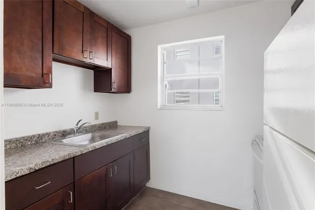 $2,000 | 1251 Northwest 59th Street, Unit 3, Miami, FL 33142