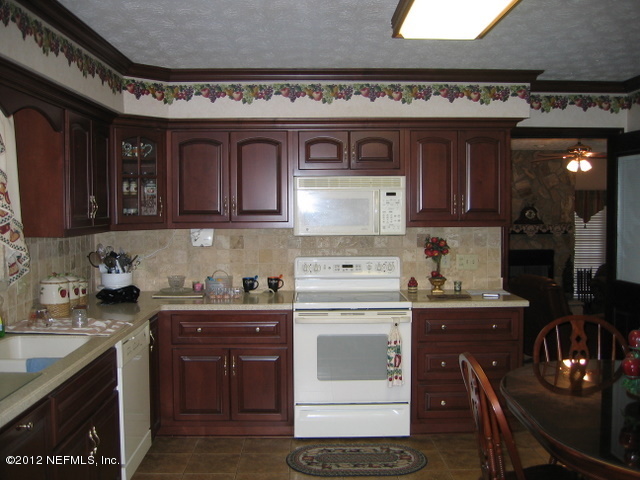 7711 Stillwell Road Jacksonville, FL 32221 - Photo 22 of 34 Kitchen