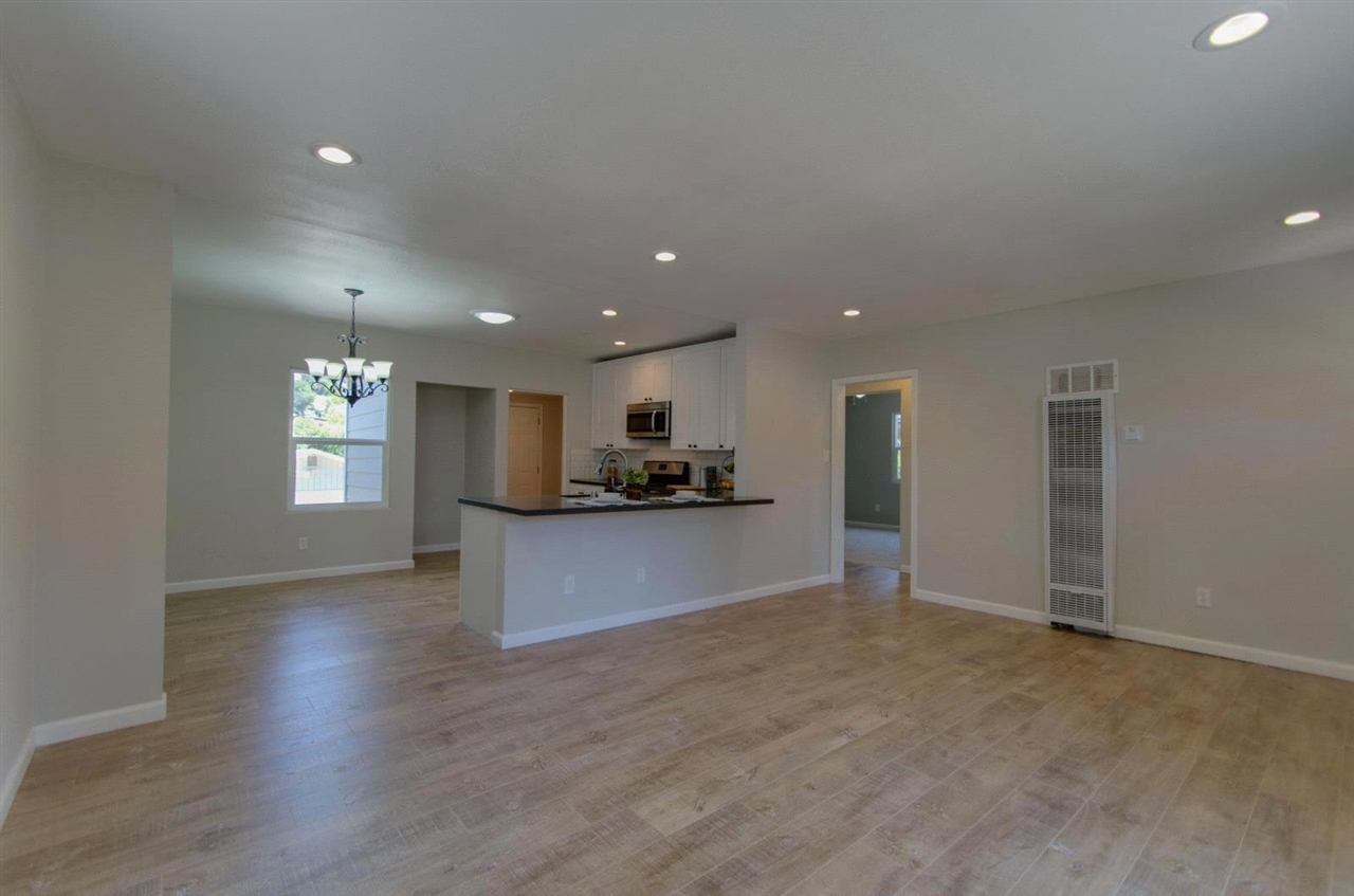 10300 Del Rio Road Spring Valley, CA 91978 - Photo 4 of 19
