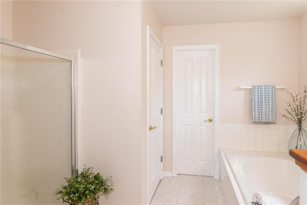11236 Delight Creek Road Fishers, IN 46038 - Photo 17 of 31 Gallery Image 17