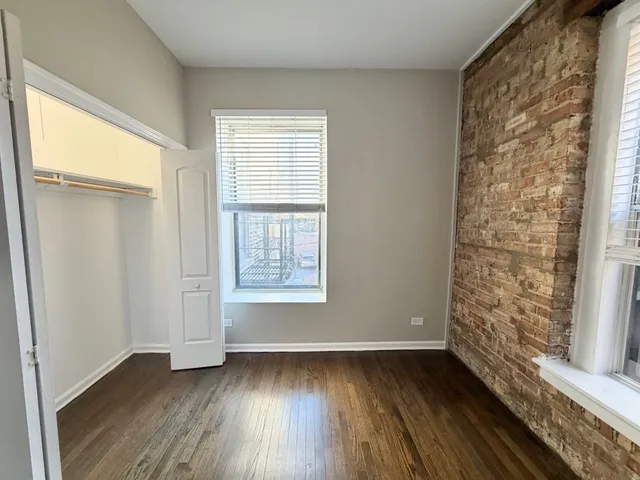 $2,536 | 3433 North Elaine Place, Unit 2R, Chicago, IL 60657