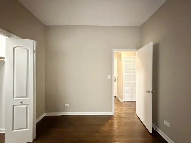 $2,536 | 3433 North Elaine Place, Unit 2R, Chicago, IL 60657