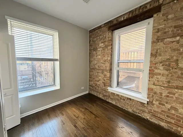 $2,536 | 3433 North Elaine Place, Unit 2R, Chicago, IL 60657